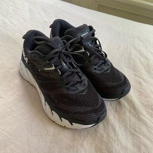 Brand new Hoka Gaviota 4